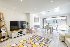 Lounge- click for photo gallery